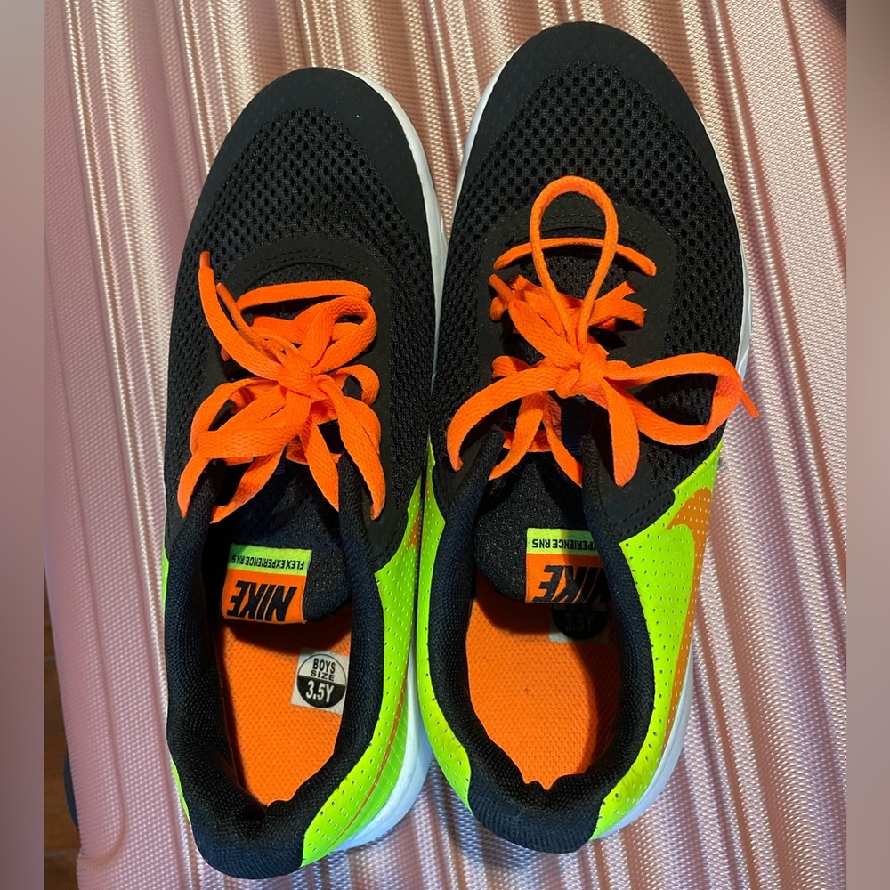 Nike Kids |flex experience| Black, Orange, and Green Sneakers